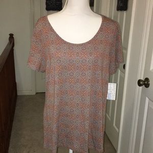 LulaRoe Classic Tee size XL